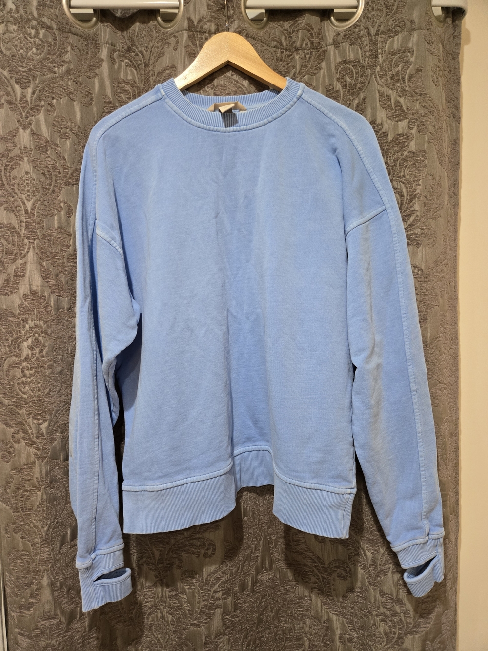 🟠 3/$15 DEAL! H&M Light Blue Crewneck Sweater